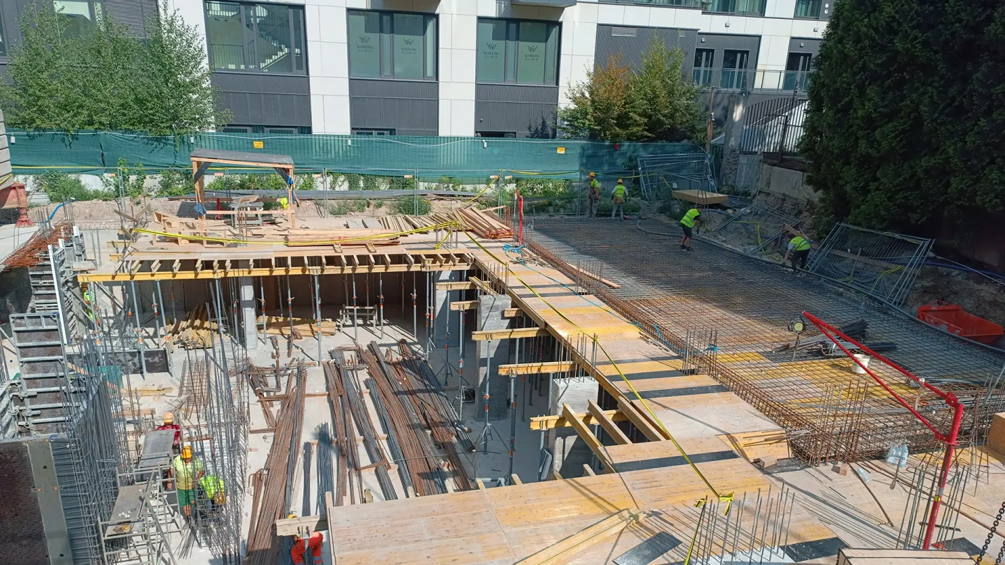 Postęp pracy inwestycji Żelazna 54, Warszawa Wola