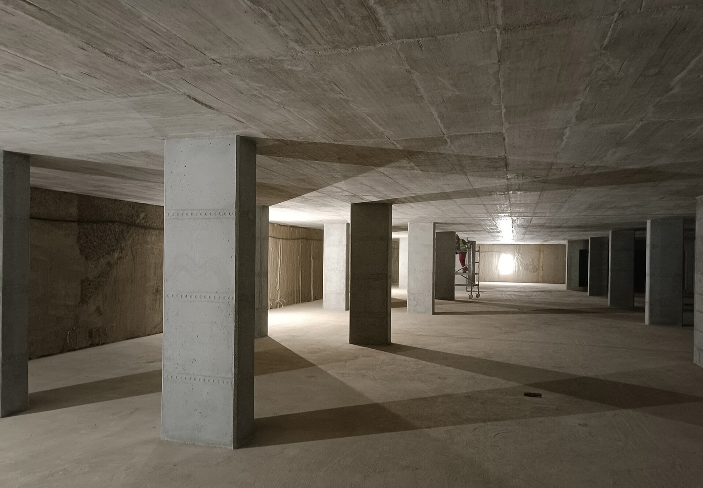 Postęp pracy inwestycji Żelazna 54, Warszawa Wola