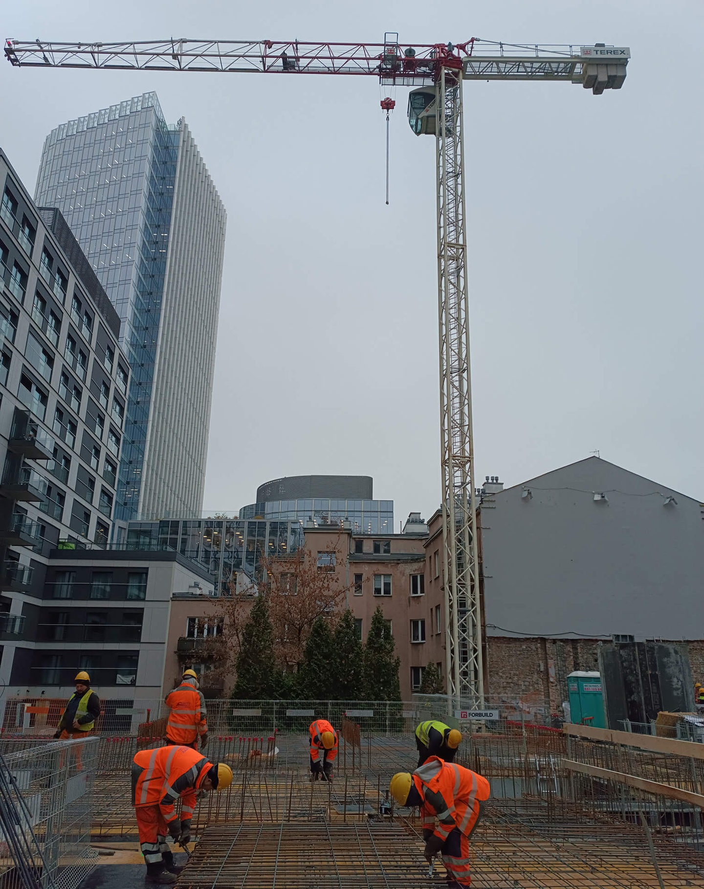 Postęp pracy inwestycji Żelazna 54, Warszawa Wola